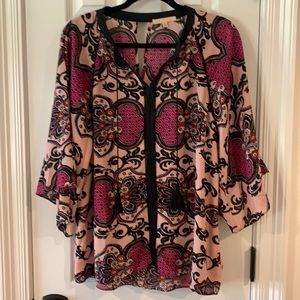 Gibson Latimer floral/scroll blouse
